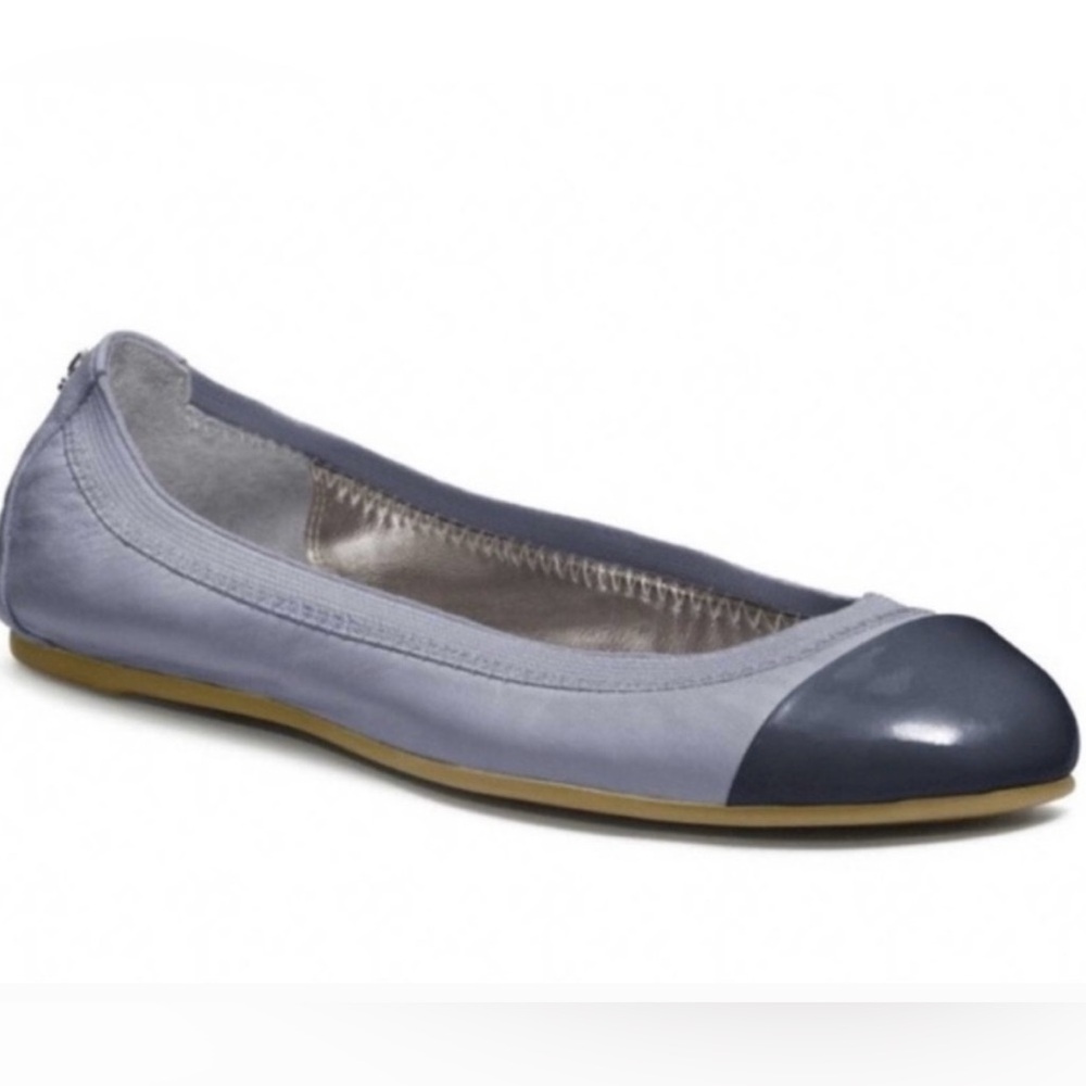Coach Dalia Patent Leather cap-toe ballet flats size 7 grey periwinkel